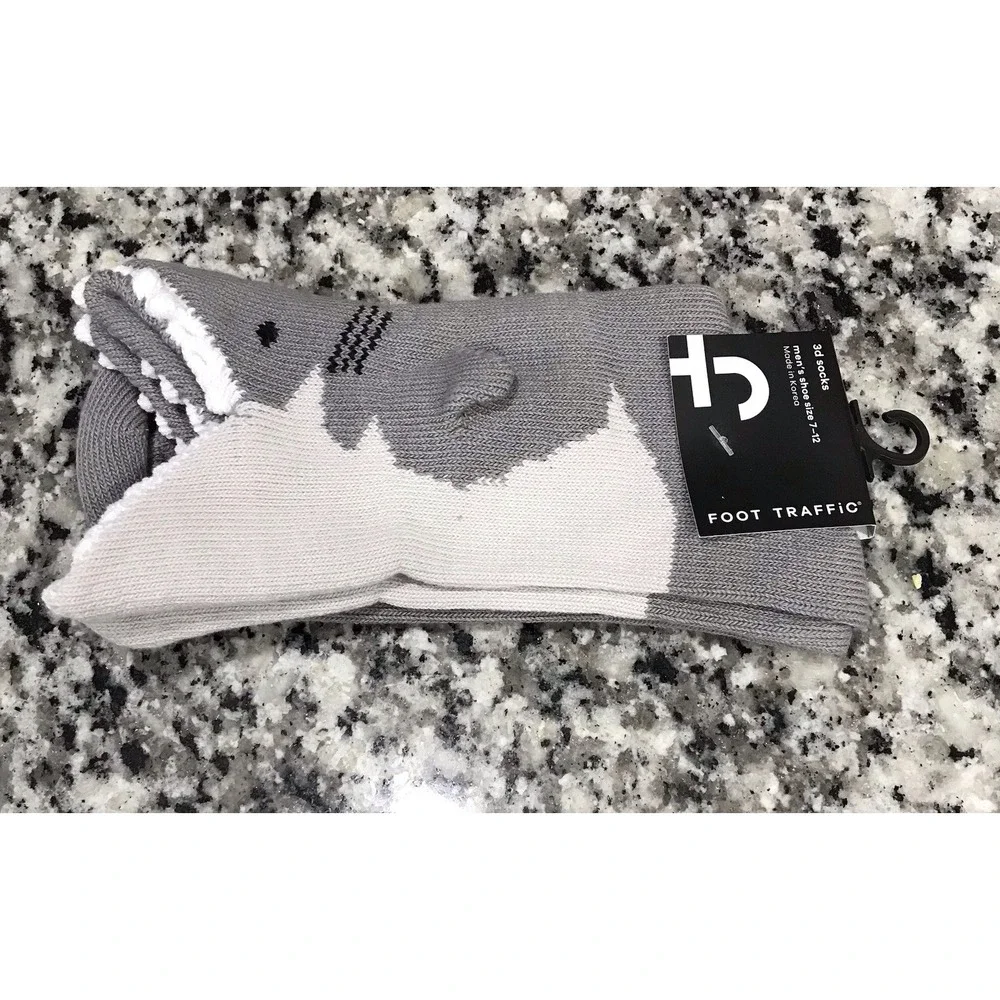 NEW Foot Traffic 3D Shark Socks Men's 7-12 Gray Novelty Animal Fin Teeth